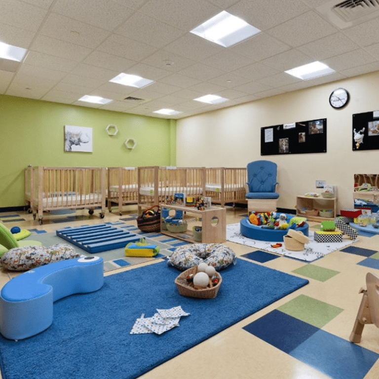 Montessori Preschool Furniture Daycare Center Set
