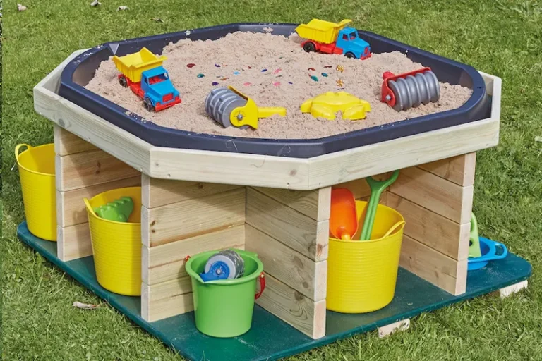 Active Outdoor Table