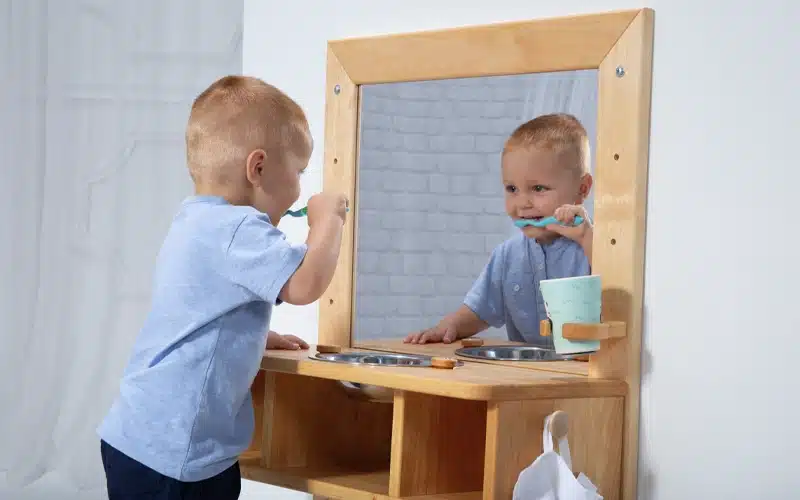 Montessori mirror with wash basin