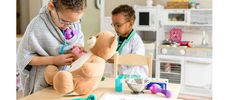 Preschooler Play With Toys​