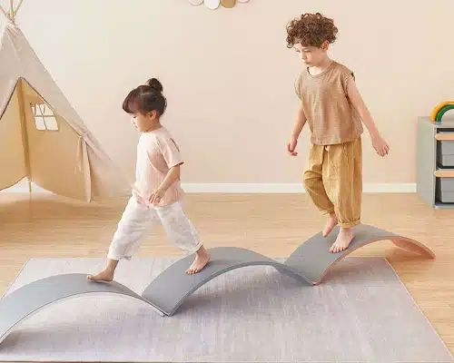 Bridge in Obstacle Courses