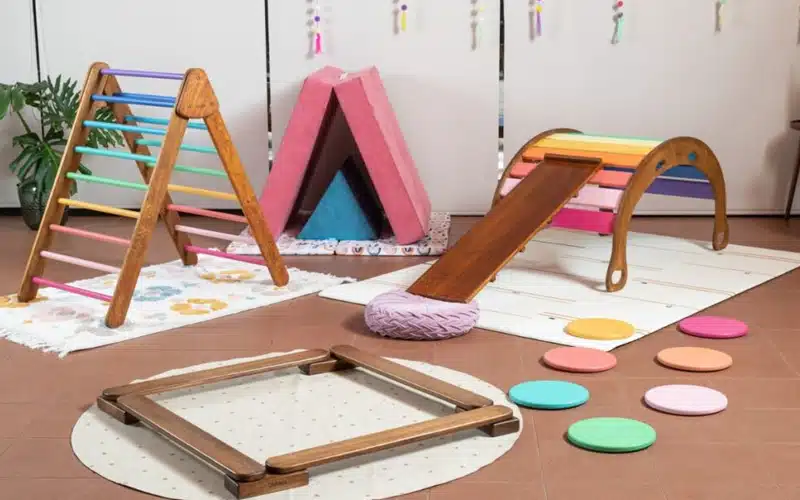Pros and cons in a preschool setting