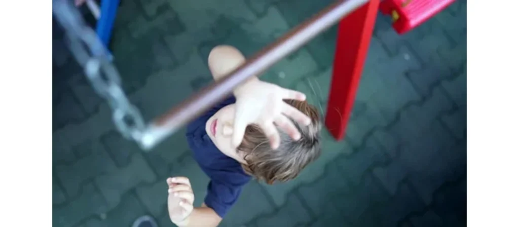 What Are The Benefits Of Monkey Bars In Kindergarten Playgrounds? 3 Keeping Height Appropriate